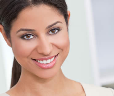 Who Can Benefit from Dental Veneers?